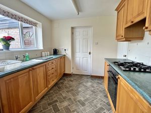 Kitchen- click for photo gallery